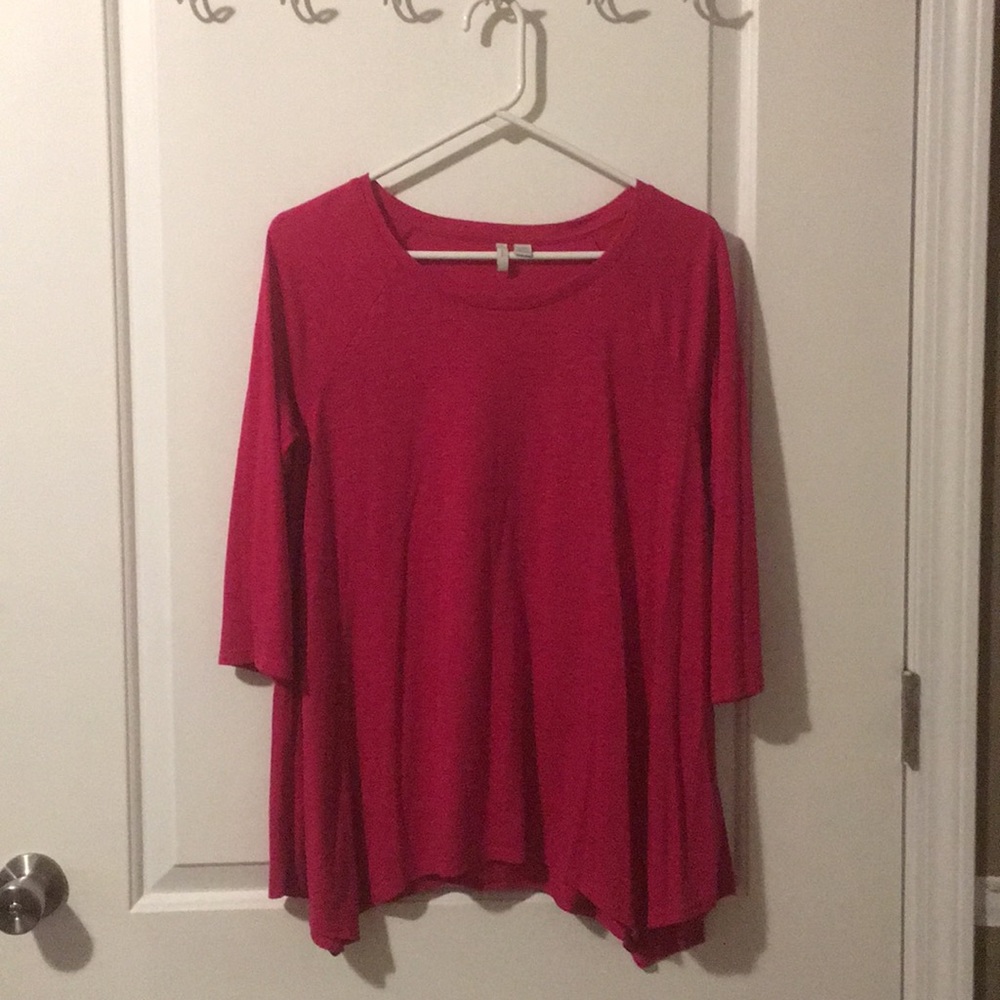 Cute flowy pink blouse! Open it offers 🙂